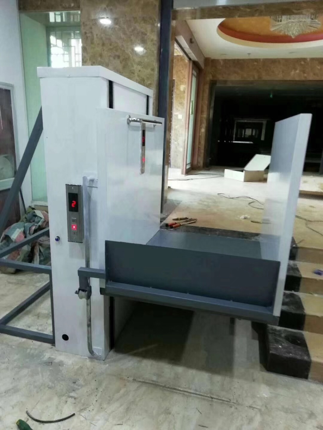 垂直無(wú)障礙升降平臺(tái)