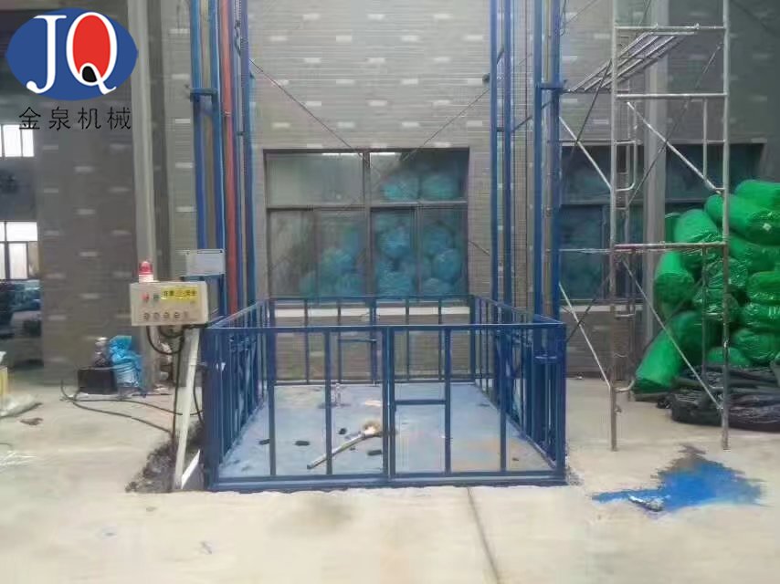 山東升降貨梯|斜掛升降機(jī)|殘疾人升降機(jī)|無障礙升降機(jī)|移動升降機(jī)|導(dǎo)軌式升降機(jī)廠家-濟(jì)南金泉升降機(jī)械有限公司